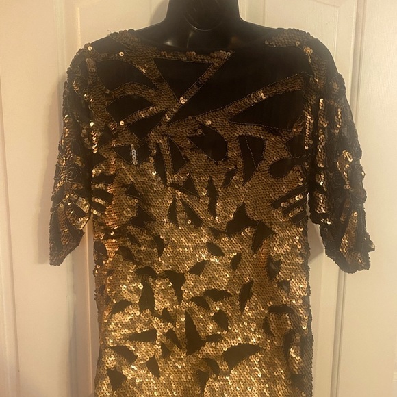 “FRENCH CONNECTION” Sequin T-Shirt Dress - Picture 8 of 10